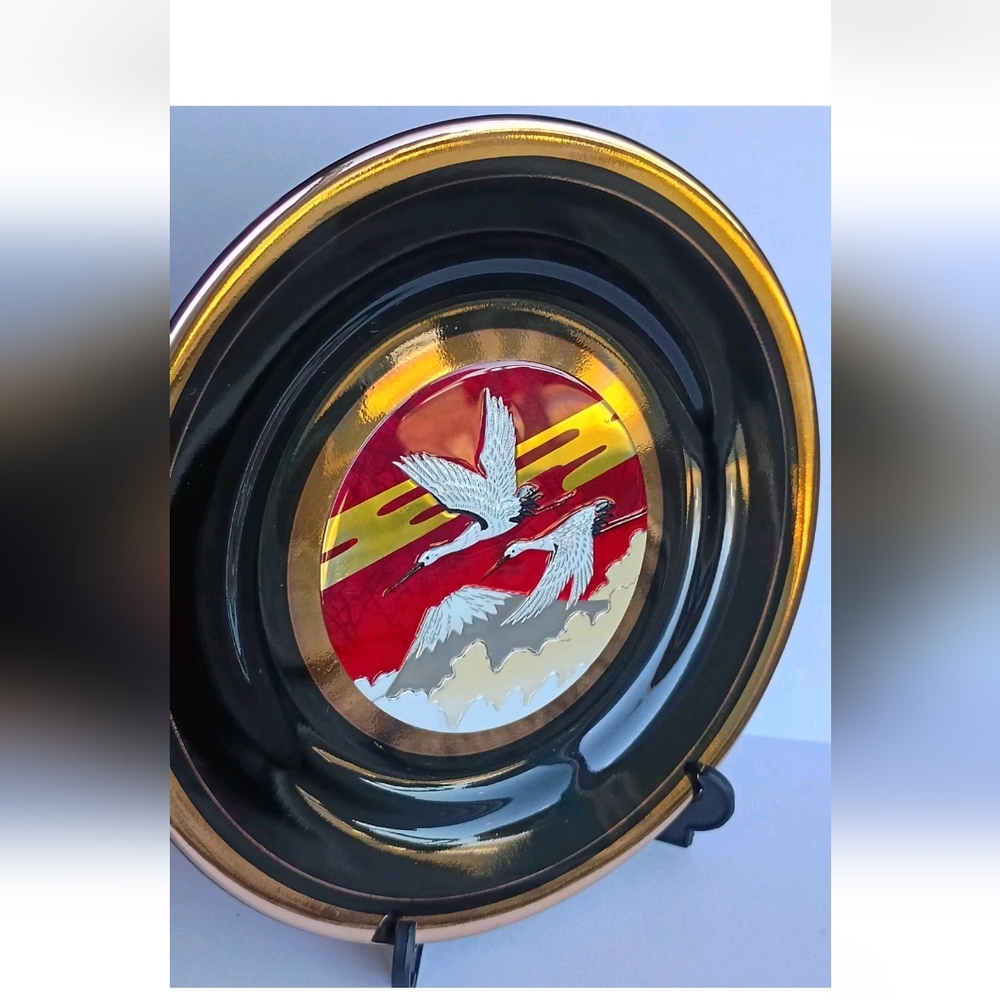RARE Art Of Chokin Collector Plate, Cranes In Flight on Red, 24k Gold Rim 6.25" - Picture 4 of 6